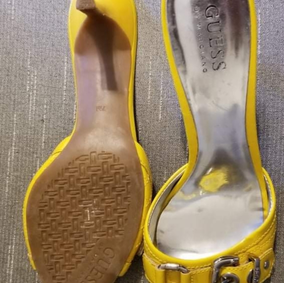 Yellow Guess Sandals - Picture 7 of 8
